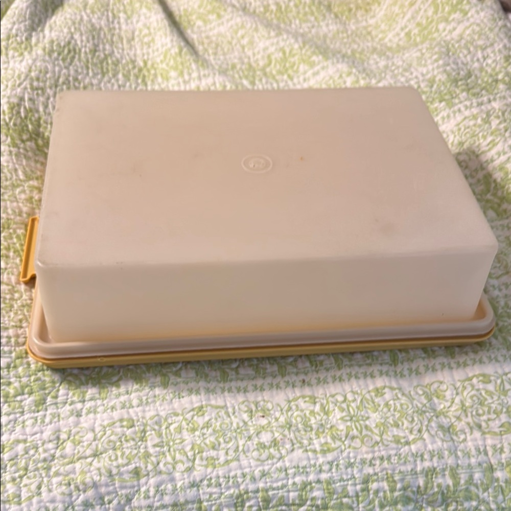 TUPPERWARE Cream Rectangular Storage Container